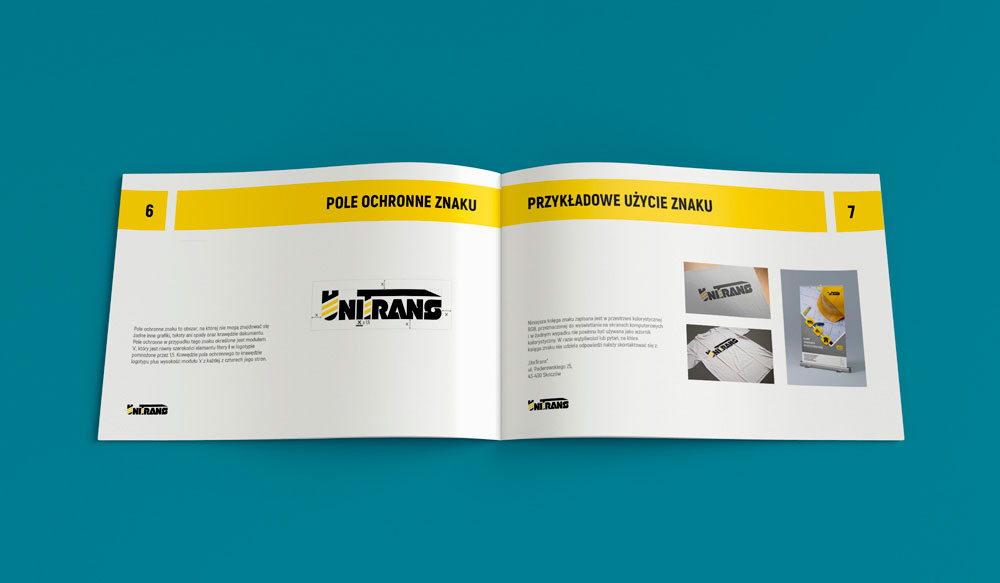 Mockup HorizontalA5 Brochure 3 www